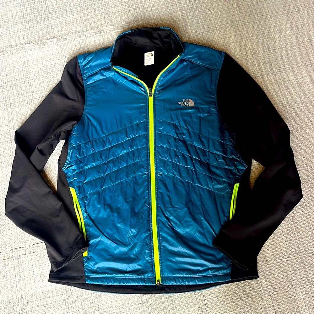 The North face men’s lightly insulated jacket